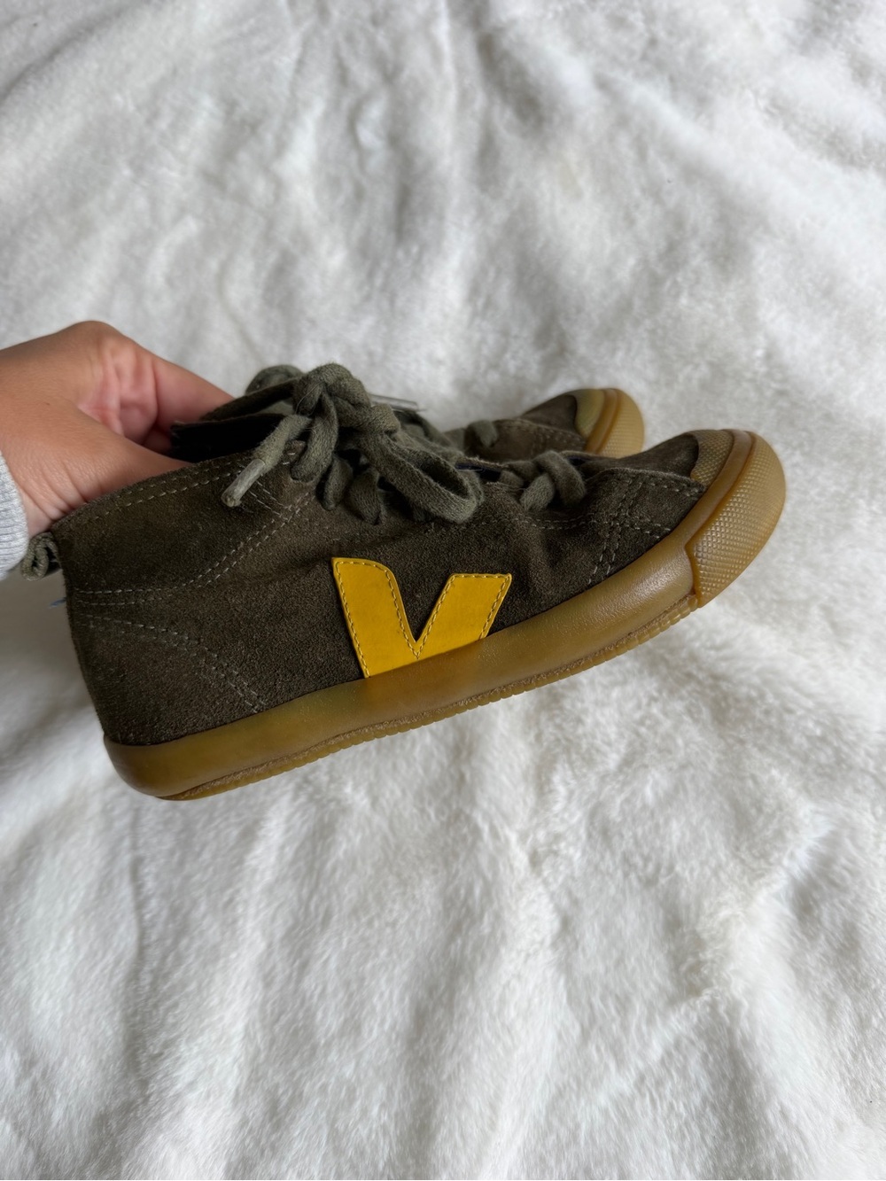 Veja Boy’s Sneakers Size 13.5